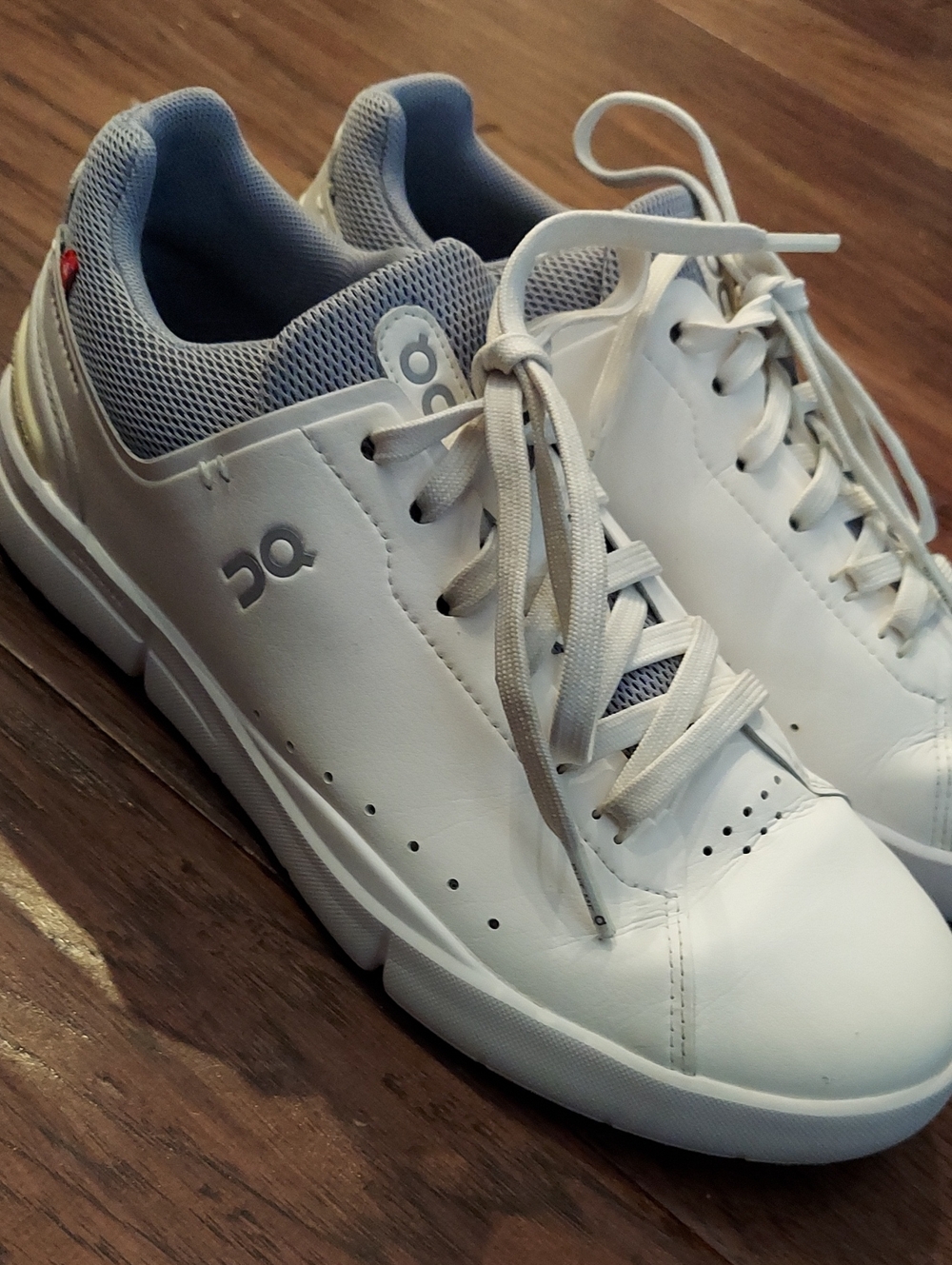 On Cloud The Roger Advantage Sneaker White Gray Womens 8.5